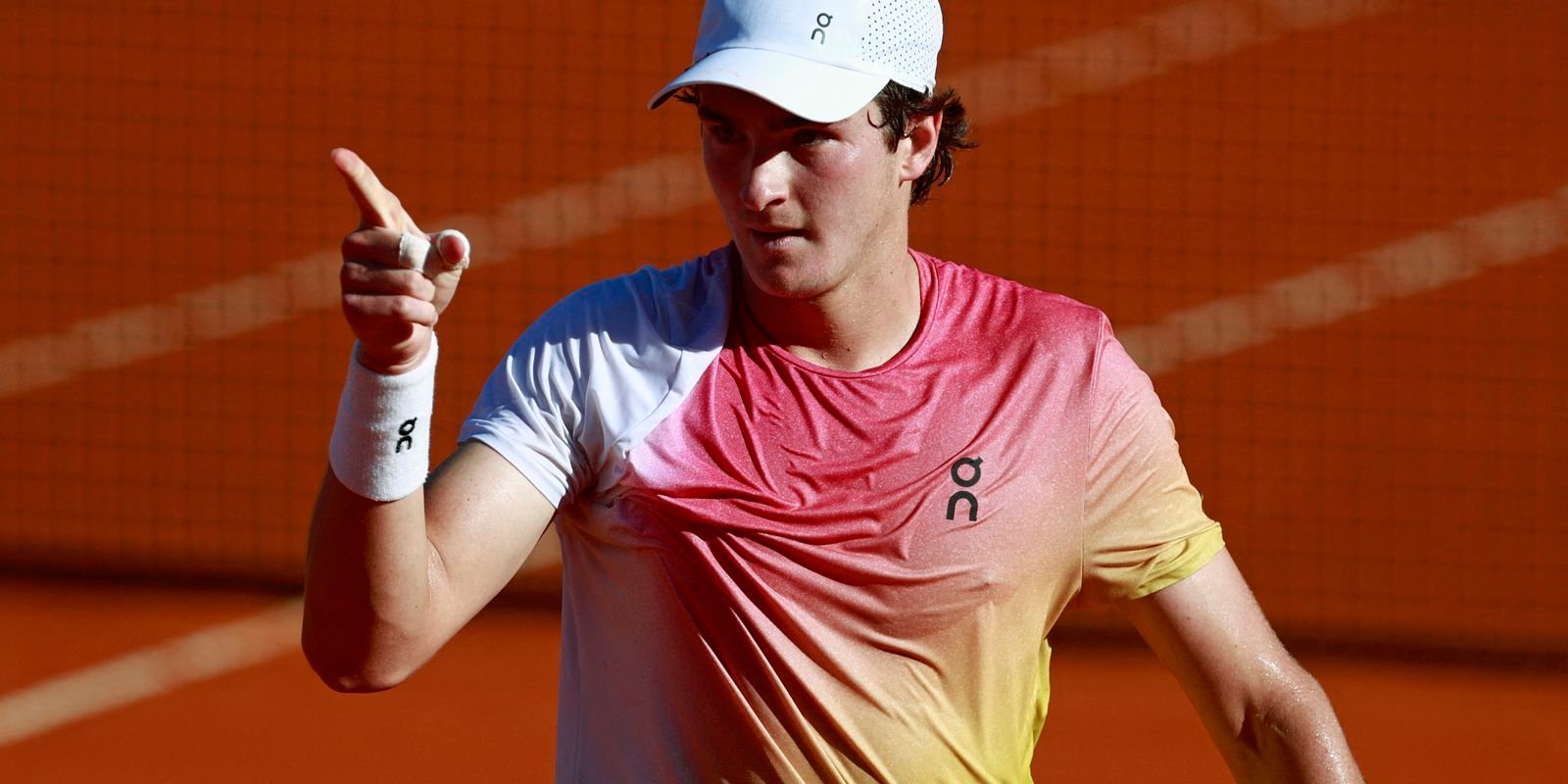 joao-fonseca-confirma-participacao-no-rio-open-de-2026