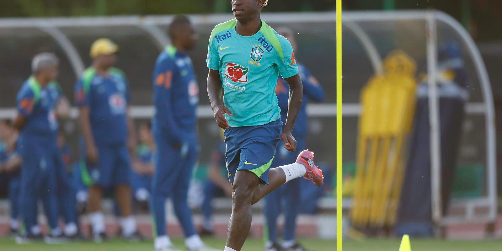 ancelotti-esboca-formacao-da-selecao-para-enfrentar-coreia-do-sul