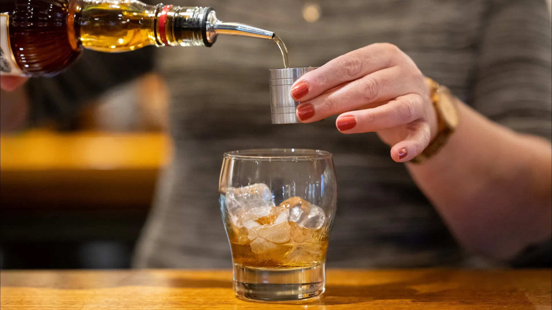 metanol:-estados-e-municipios-recebem-orientacoes-para-atendimentos