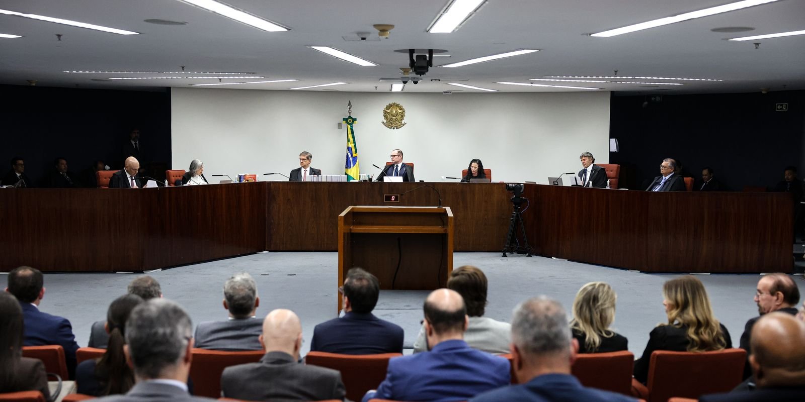 stf:-dino-marca-para-dezembro-julgamento-do-nucleo-2-da-trama-golpista