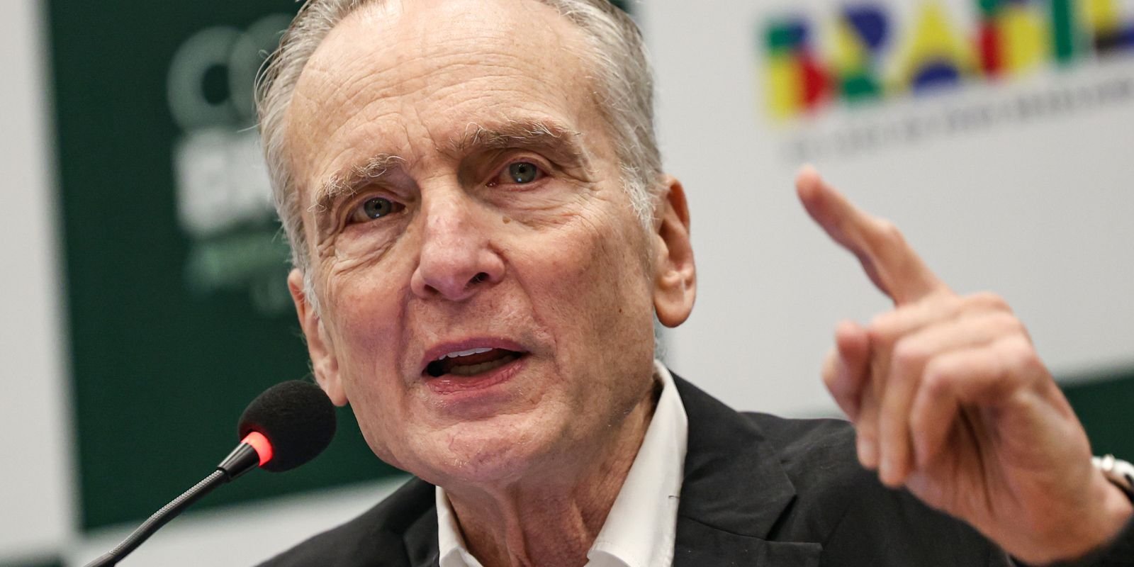 pre-cop:-economista-defende-transicao-energetica-urgente