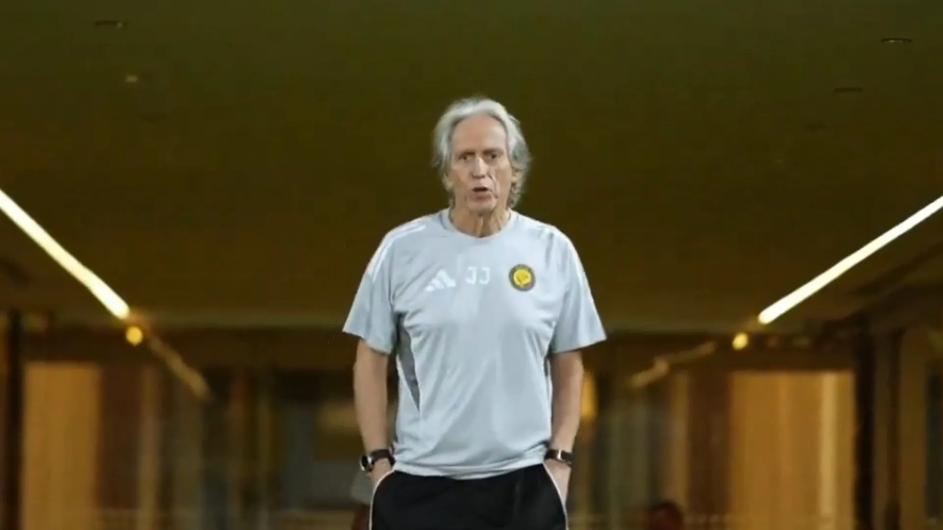 jorge-jesus-arriscou-falar-ingles-e-o-momento-ja-se-tornou-viral;-assista
