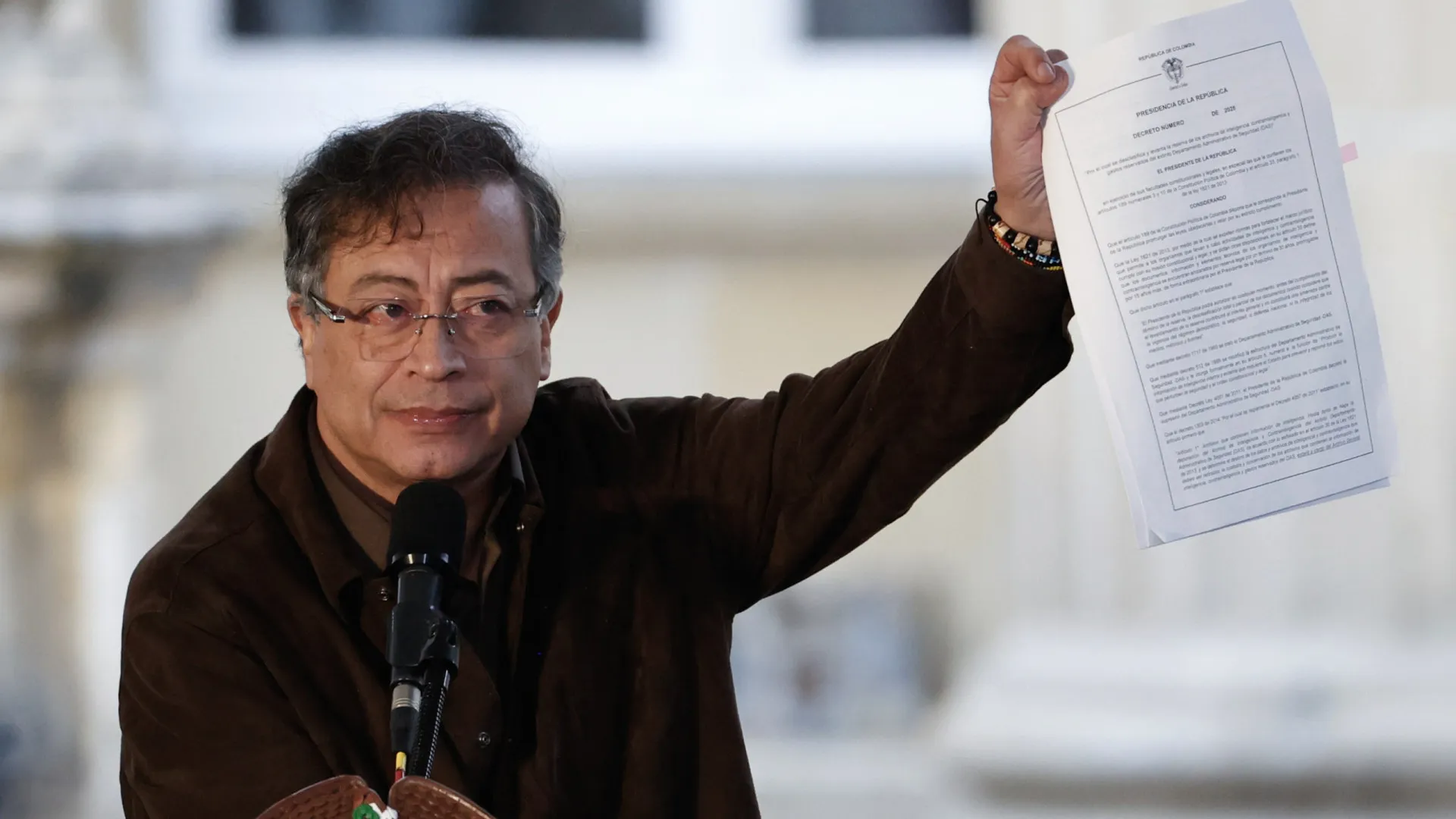 presidente-colombiano-convoca-manifestacao-apos-absolvicao-de-uribe