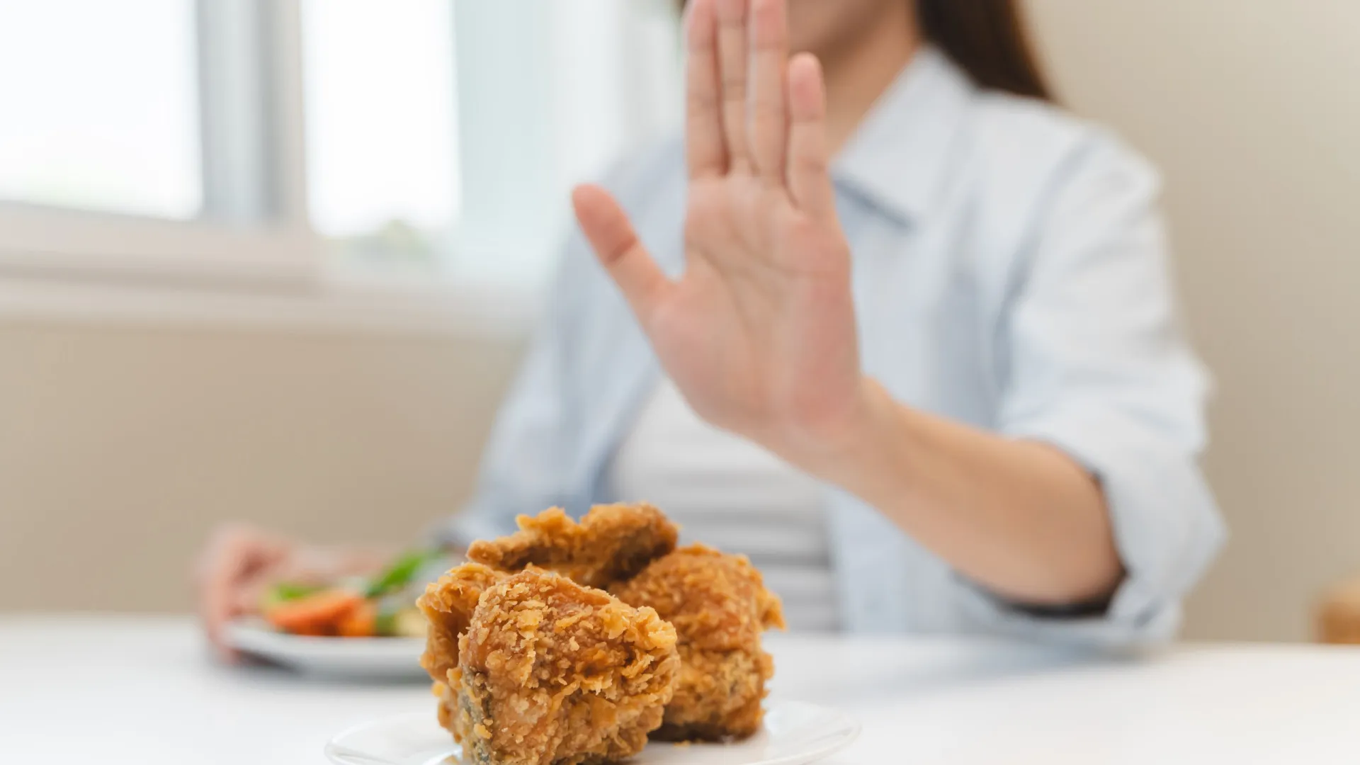 medico-alerta:-quatro-alimentos-que-quem-tem-colesterol-alto-deve-evitar
