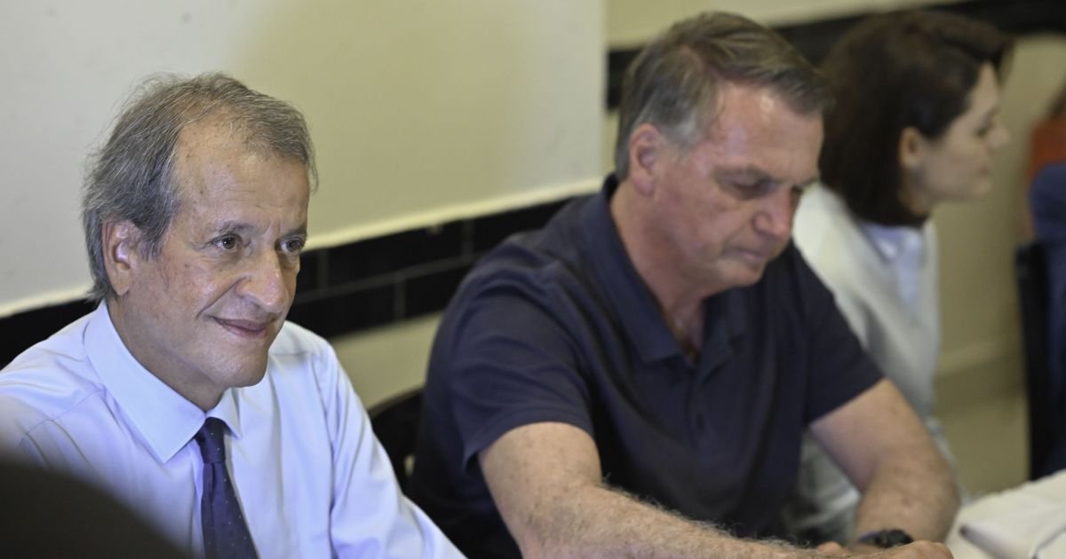 apos-volta-de-investigacao,-moraes-barra-visita-de-valdemar-a-bolsonaro