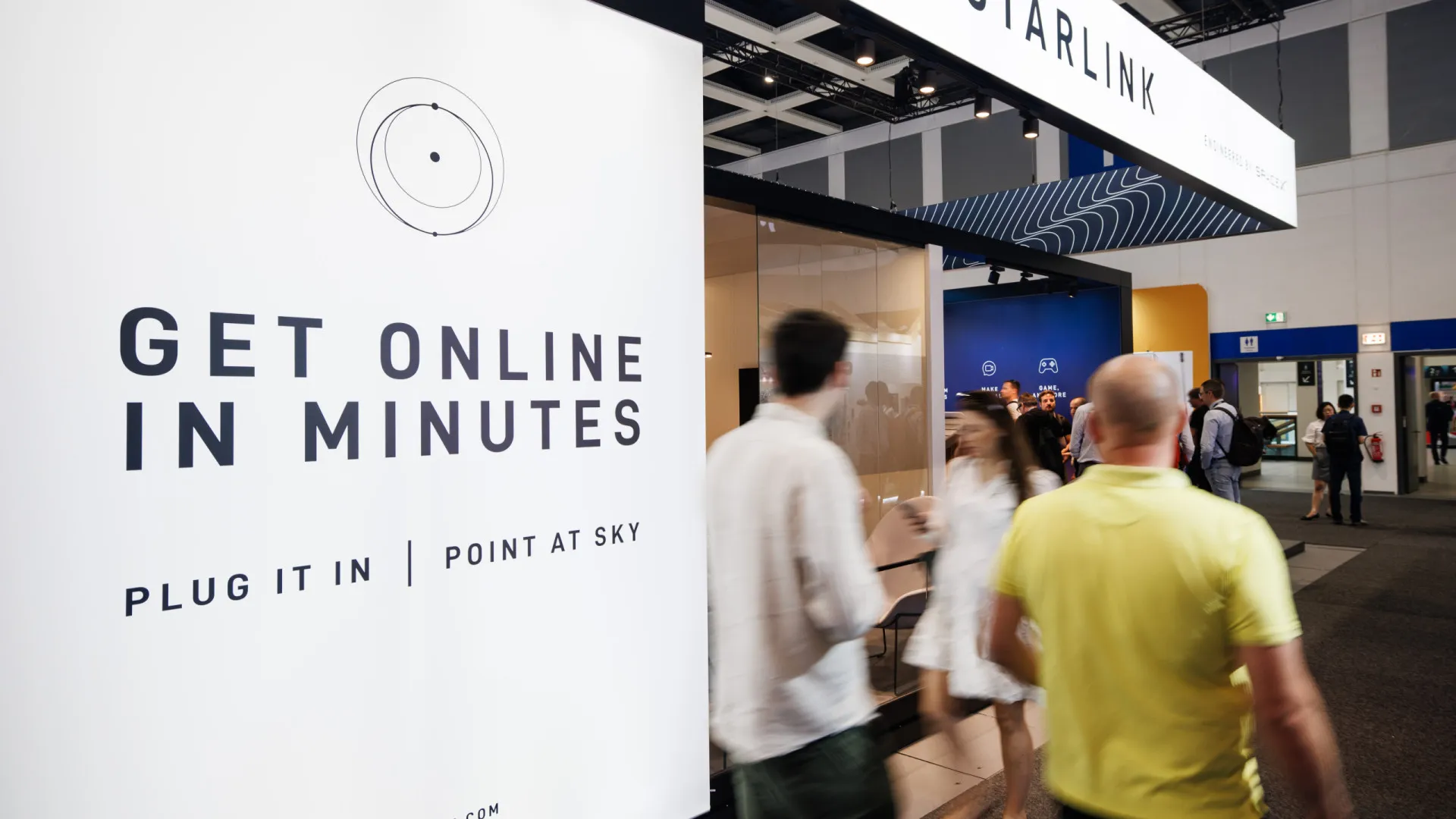 spacex-desativa-2,5-mil-receptores-starlink-usados-em-fraudes-em-mianmar