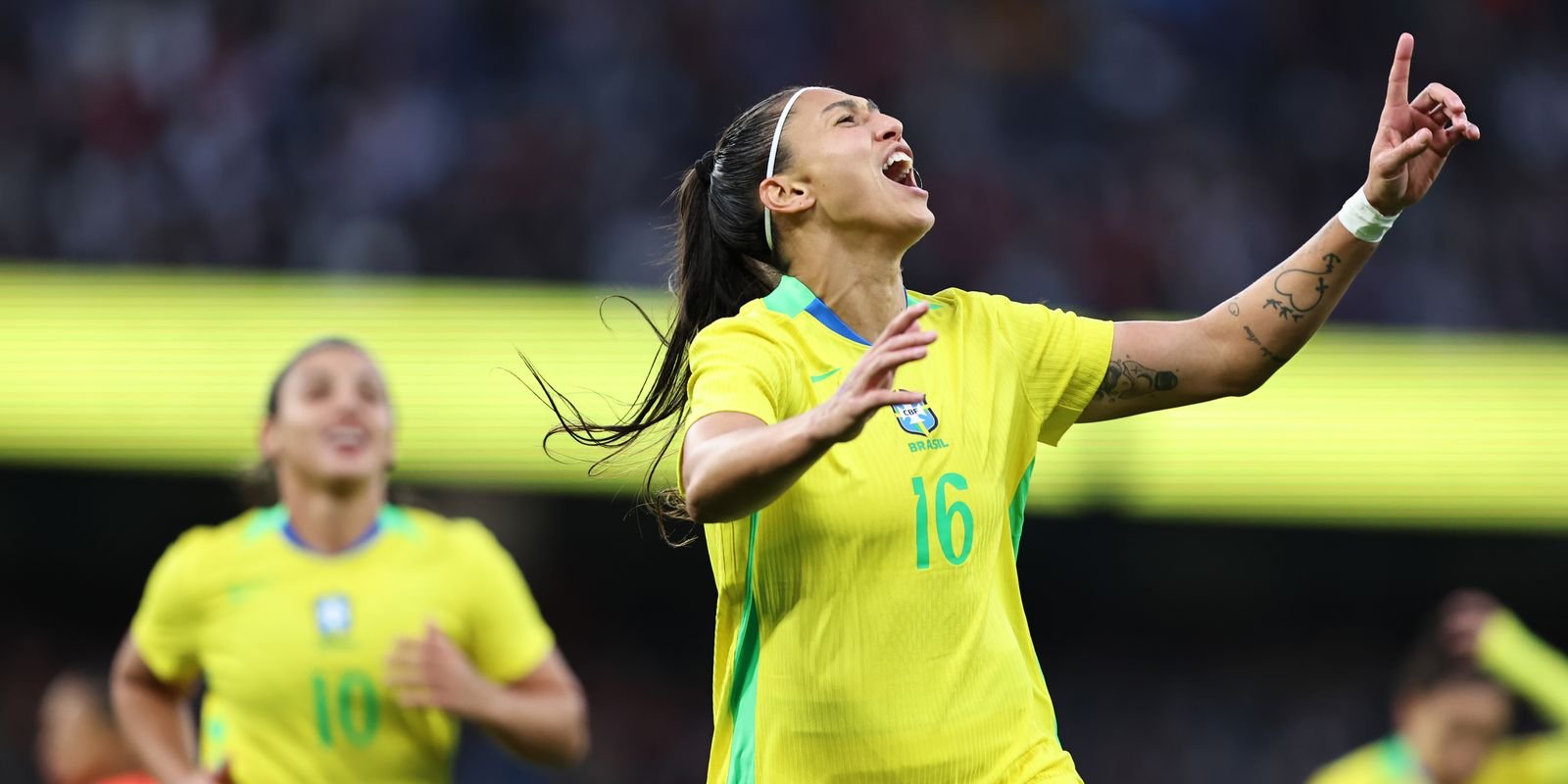 com-uma-a-menos,-selecao-feminina-vence-amistoso-contra-inglaterra