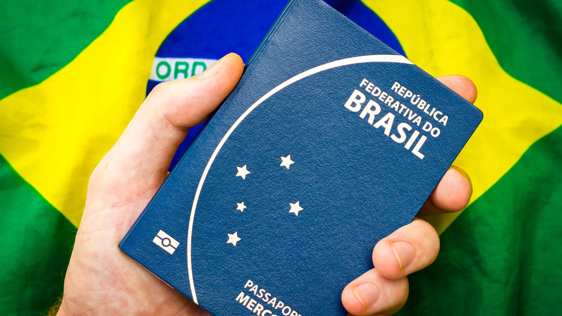 pf-pode-interromper-emissao-de-passaporte-por-falta-de-verba