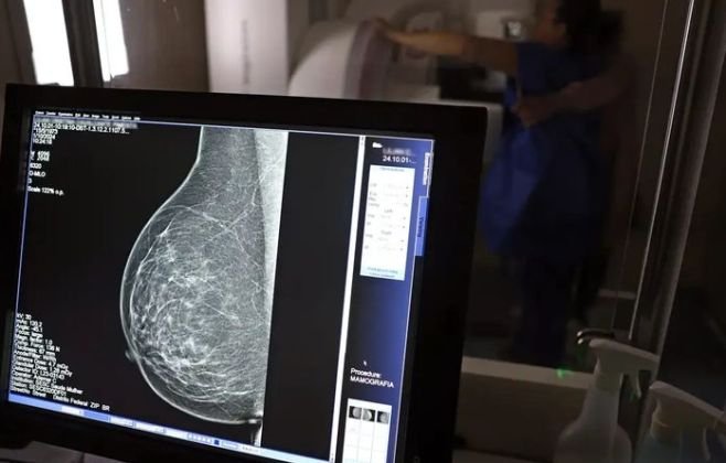 outubro-rosa:-como-receber-o-auxilio-doenca-em-tratamento-de-cancer