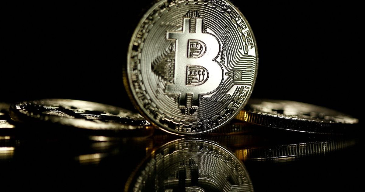 bitcoin-tem-alta-de-mais-de-1%-com-potencial-alivio-em-tensoes-comerciais