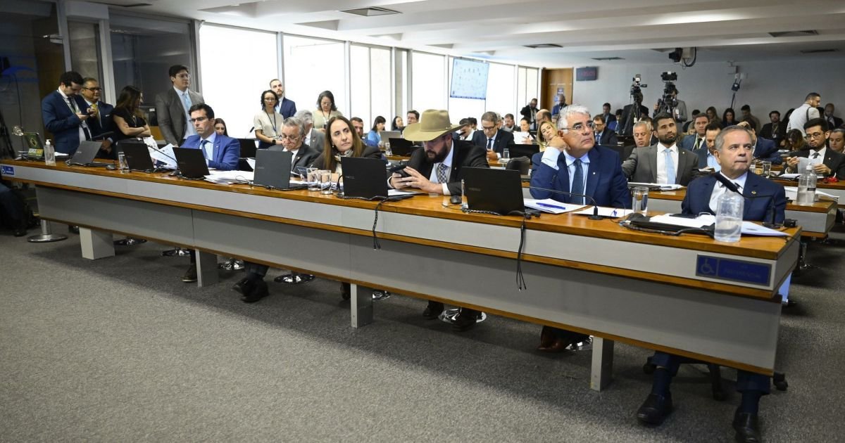 cpmi-do-inss-deve-ouvir-empresario-e-piloto-de-aviao-nesta-terca-feira-(28)