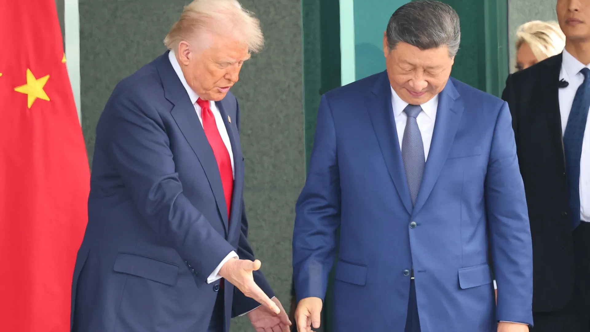 trump-reduz-tarifas-a-china-e-promete-cooperacao-com-xi-jinping