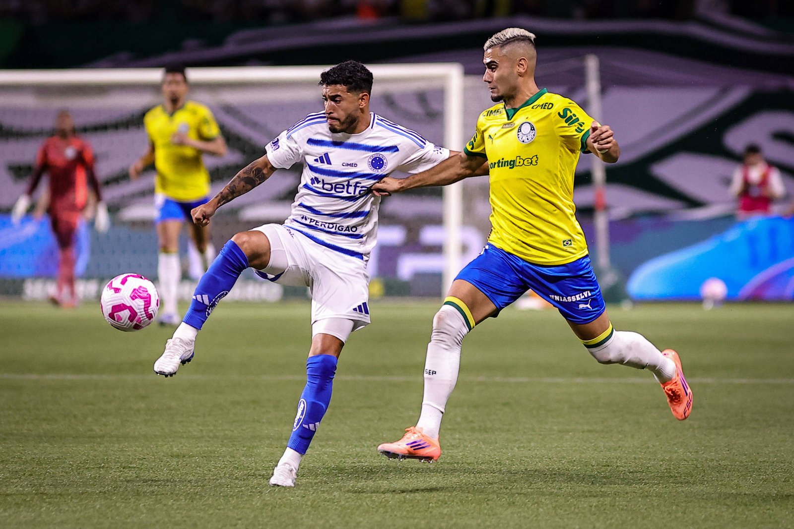 globo-fecha-com-16-empresas-e-arrecada-r$-3-bilhoes-com-futebol-nacional-em-2026