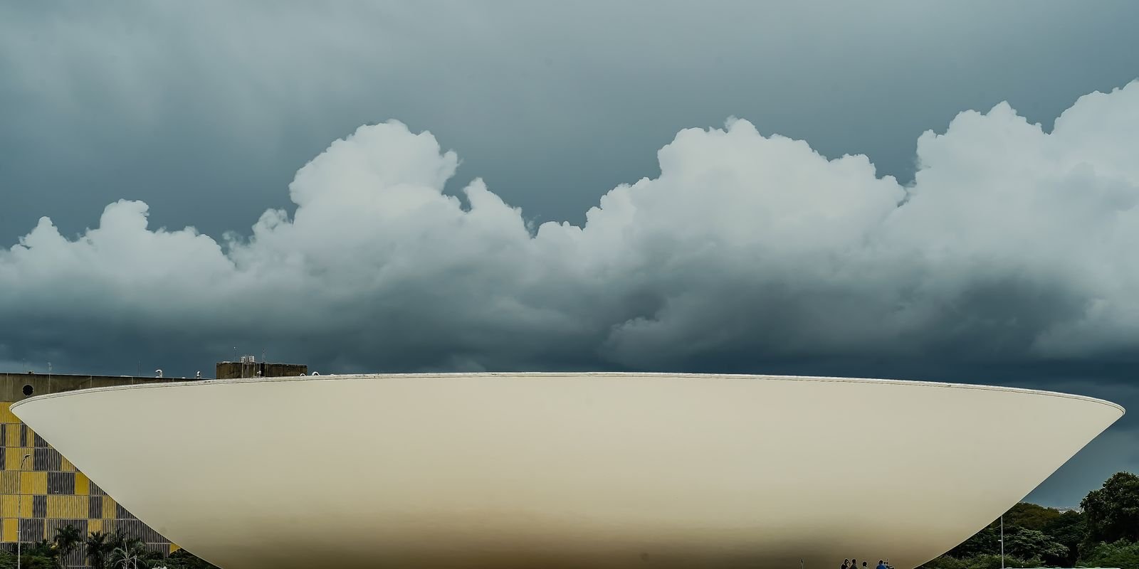 deputados-pedem-investigacao-federal-sobre-megaoperacao-no-rio