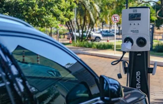 rio-preve-ampliar-rede-publica-de-recarga-para-veiculos-eletricos