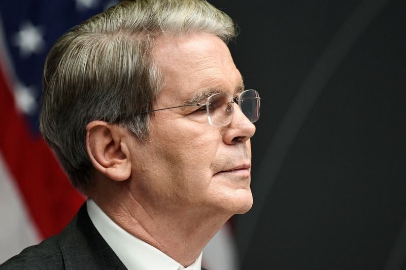 bessent-diz-que-juros-altos-dos-eua-podem-ter-causado-recessao-imobiliaria