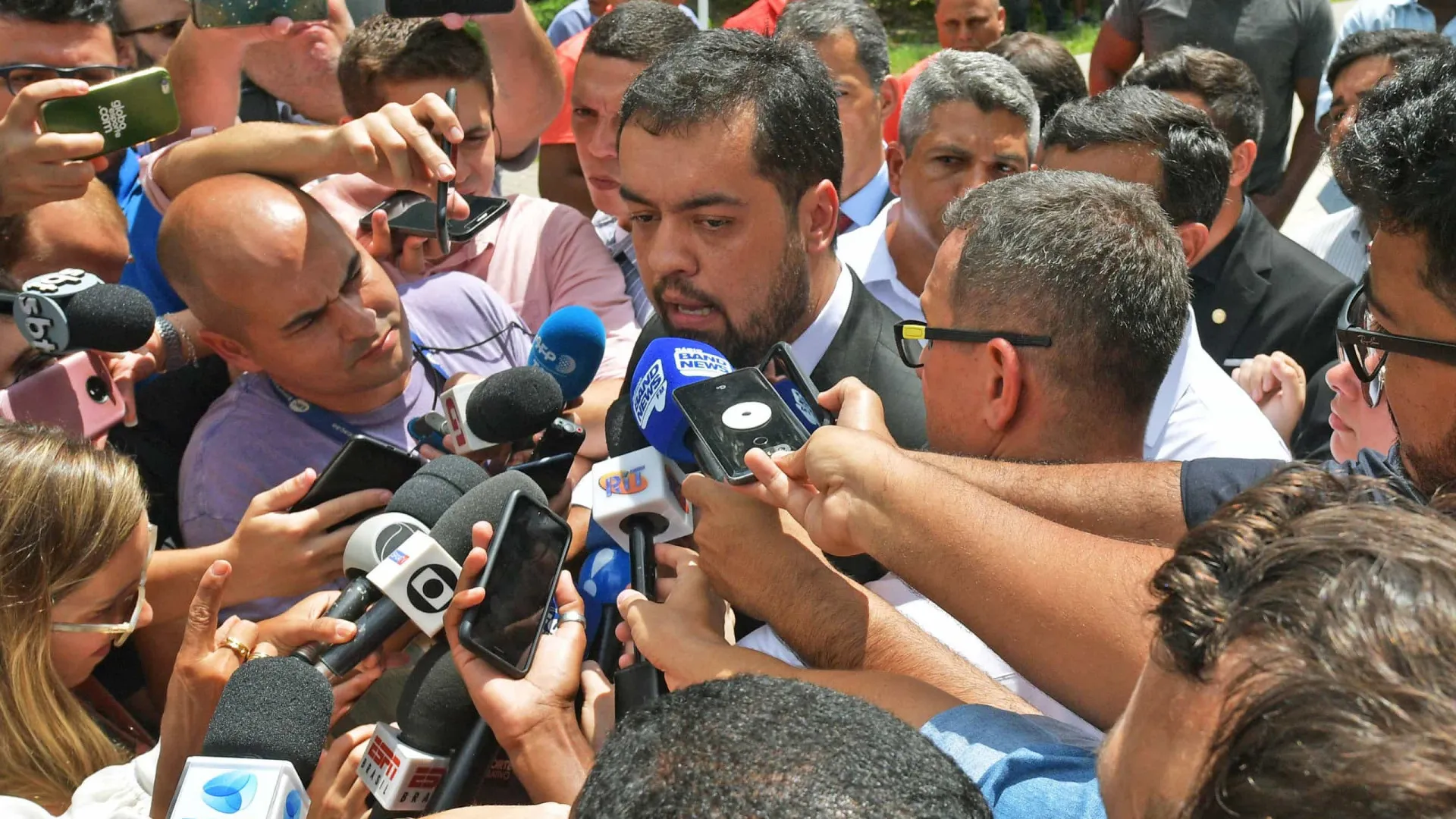 castro-defende-no-stf-operacao-que-deixou-mais-de-120-mortos-no-rio