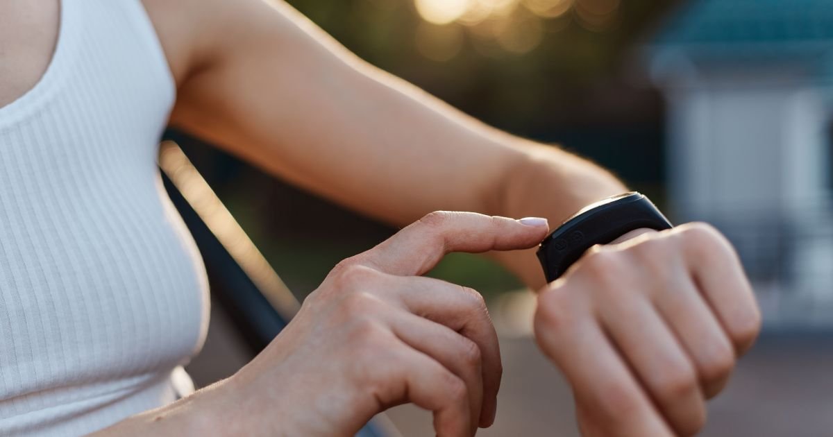 saiba-como-usar-sua-smartband-para-aumentar-a-cadencia-na-corrida