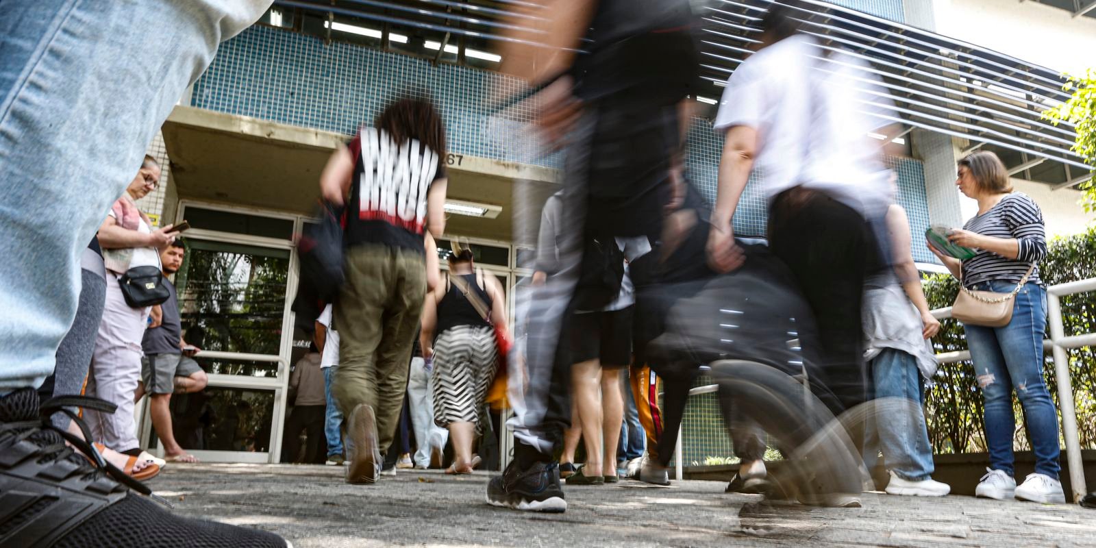 entenda-como-e-calculada-a-nota-das-provas-objetivas-do-enem-2025