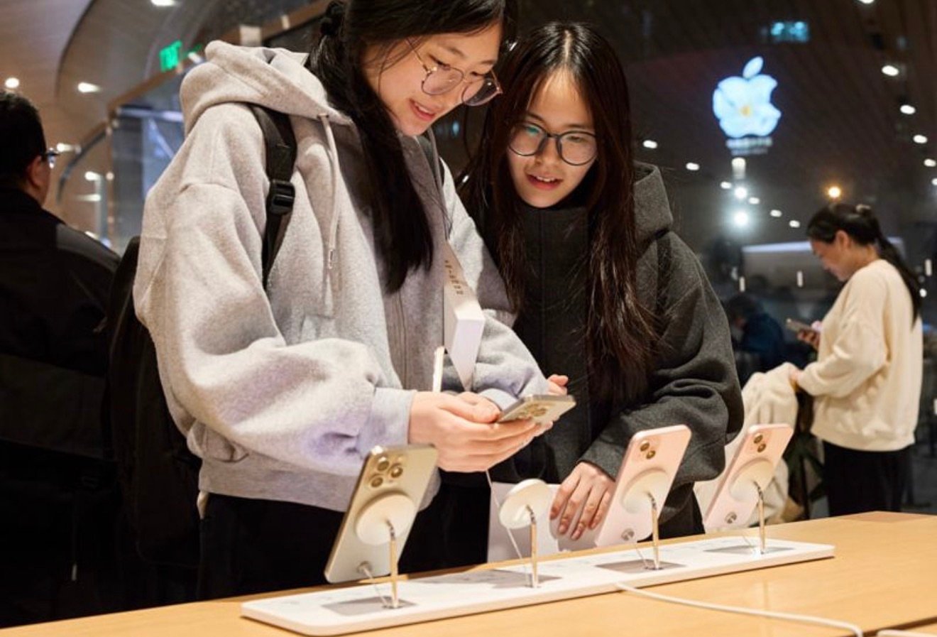 vendas-do-iphone-17-na-china-disparam-22%-em-novembro-de-2025