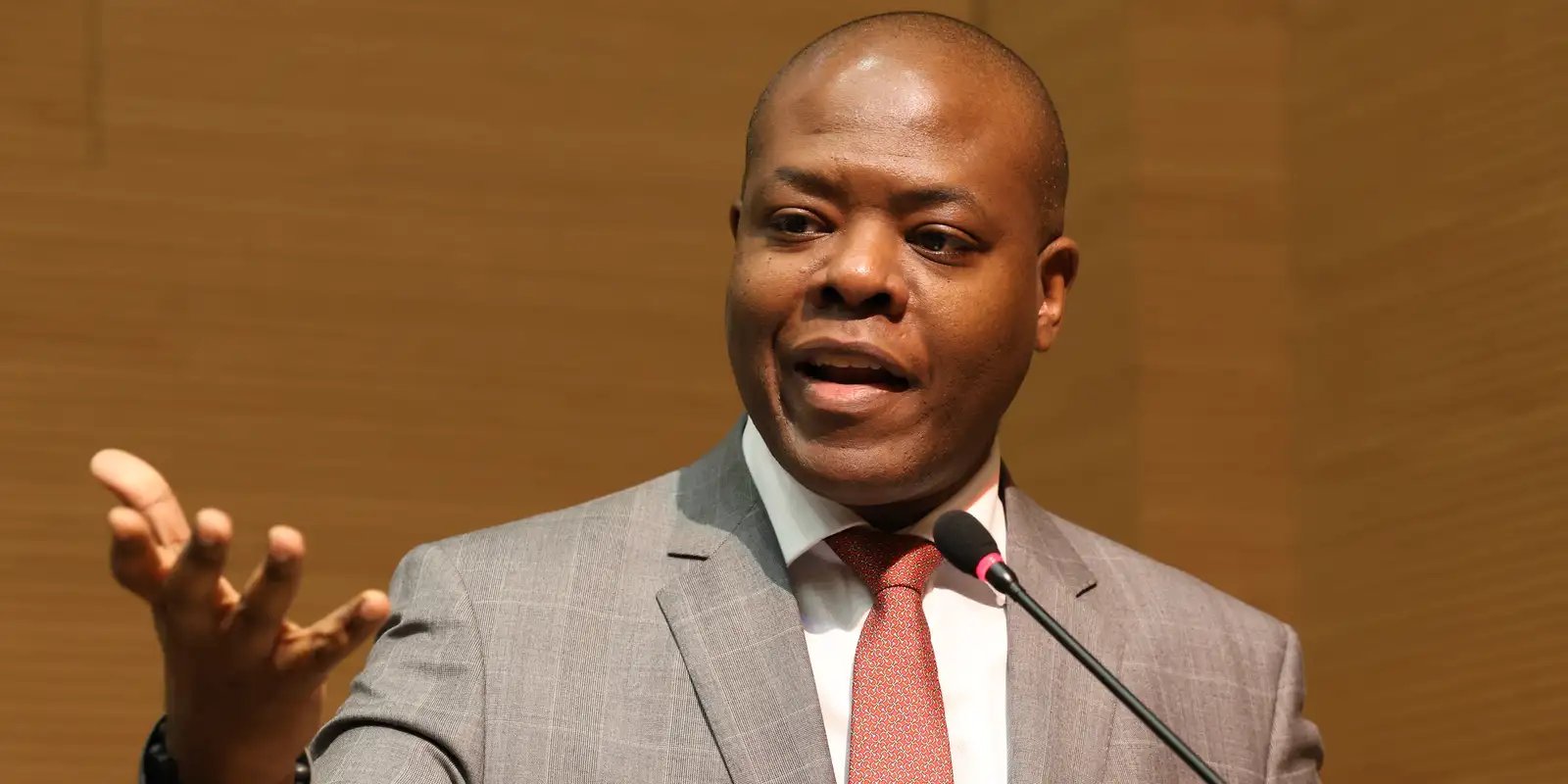 ex-ministro-silvio-almeida-e-indiciado-por-importunacao-sexual