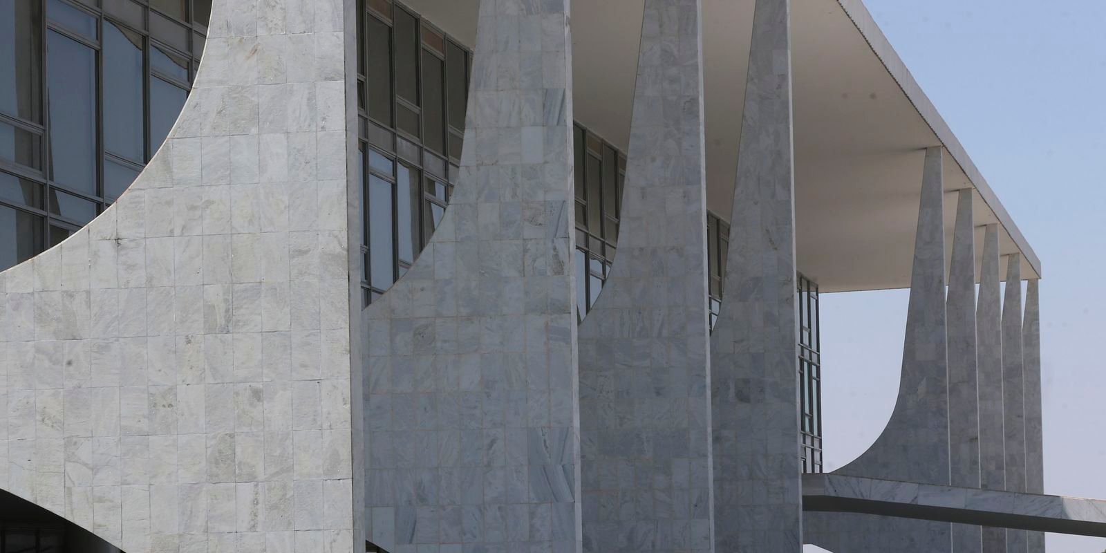 governo-sanciona-proibicao-do-uso-de-linguagem-neutra-em-orgao-publico