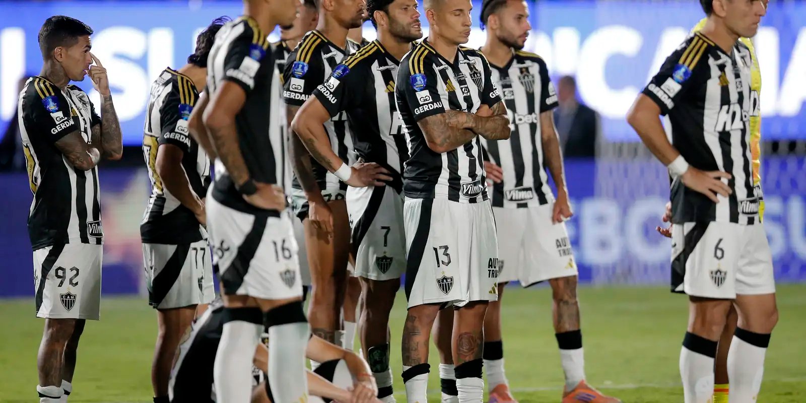 lanus-supera-atletico-mg-nos-penaltis-e-e-bicampeao-da-sul-americana