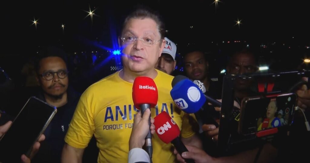 sostenes-sugere-“motivo-psicossomatico”-para-bolsonaro-violar-tornozeleira