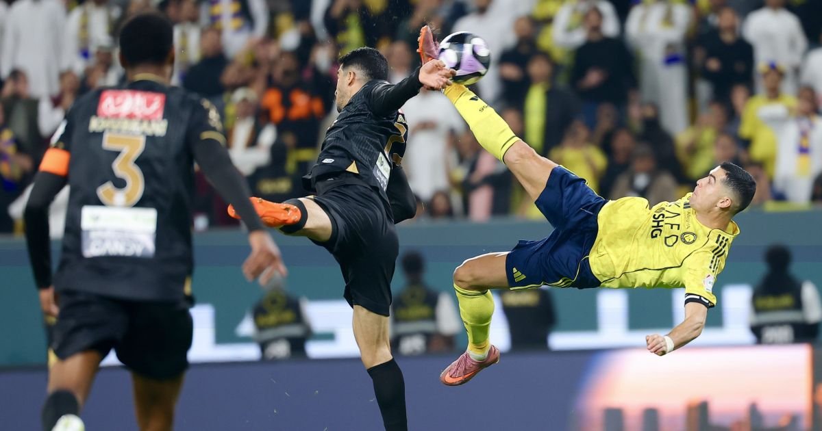 cristiano-ronaldo-marca-golaco-de-bicicleta-em-partida-do-al-nassr;-veja