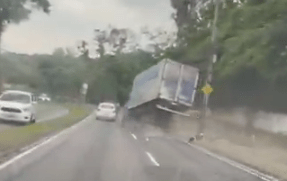 video:-motorista-joga-caminhao-contra-carro-e-provoca-grave-acidente-no-rj