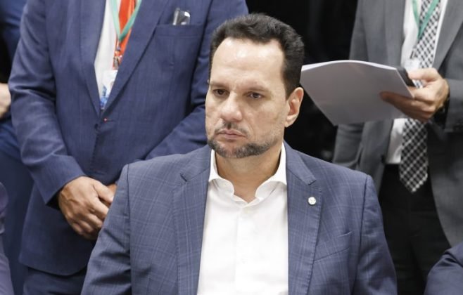 comissao-aprova-projeto-que-define-como-pratica-abusiva-nao-fornecer-troco-ao-consumidor