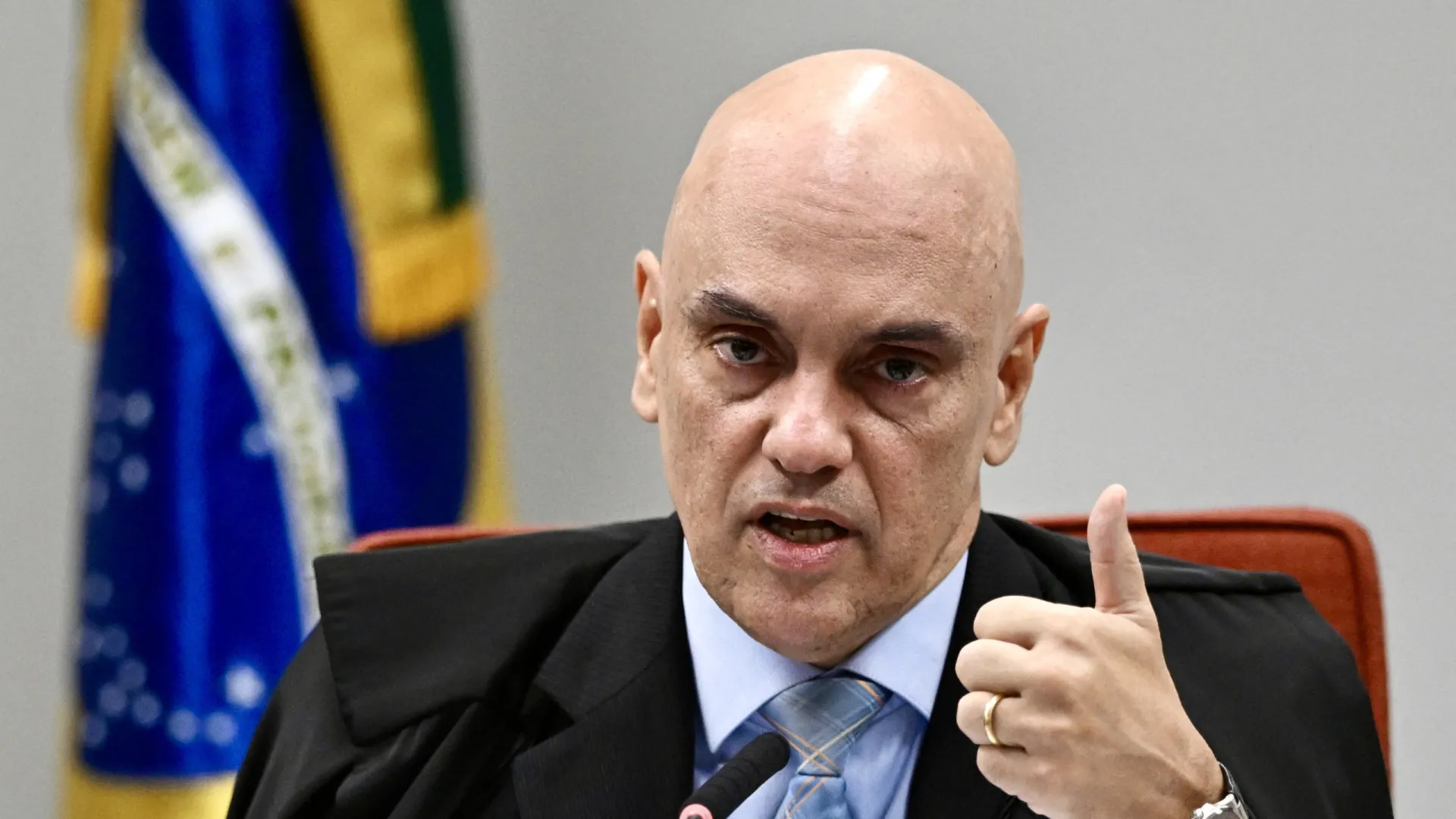 moraes-autoriza-heleno-e-nogueira-a-receberem-visitas-na-prisao