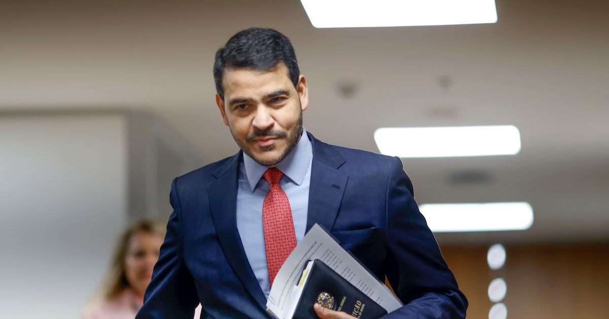 messias-pede-a-senadores-ajuda-para-falar-com-alcolumbre-e-adiar-sabatina-no-senado