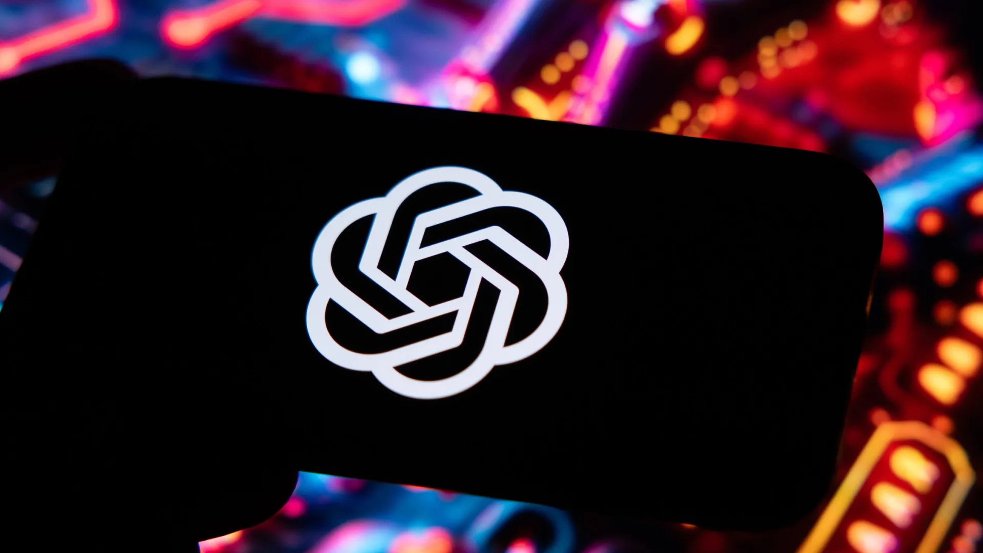 openai-confirma-falha-externa-que-expos-dados-de-usuarios-da-api