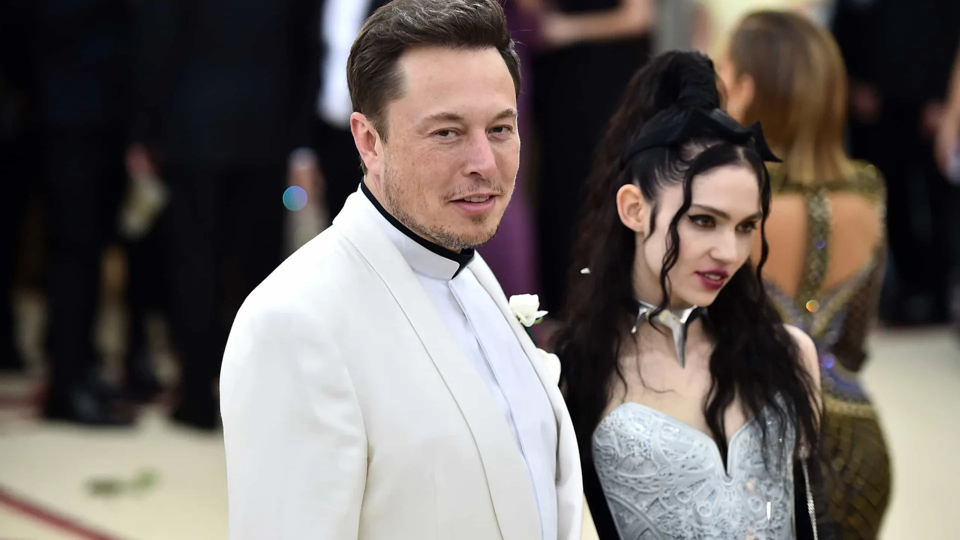 grimes-diz-que-foi-bloqueada-no-x-por-elon-musk.-“prioridade-sao-filhos”