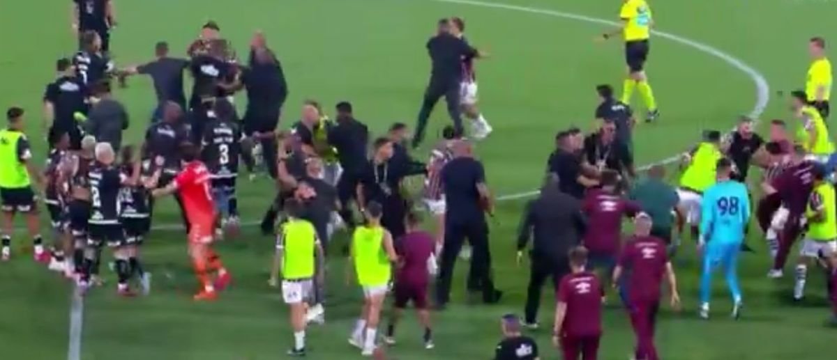 fluminense-x-vasco-tem-confusao-entre-jogadores-apos-o-final-do-jogo;-veja