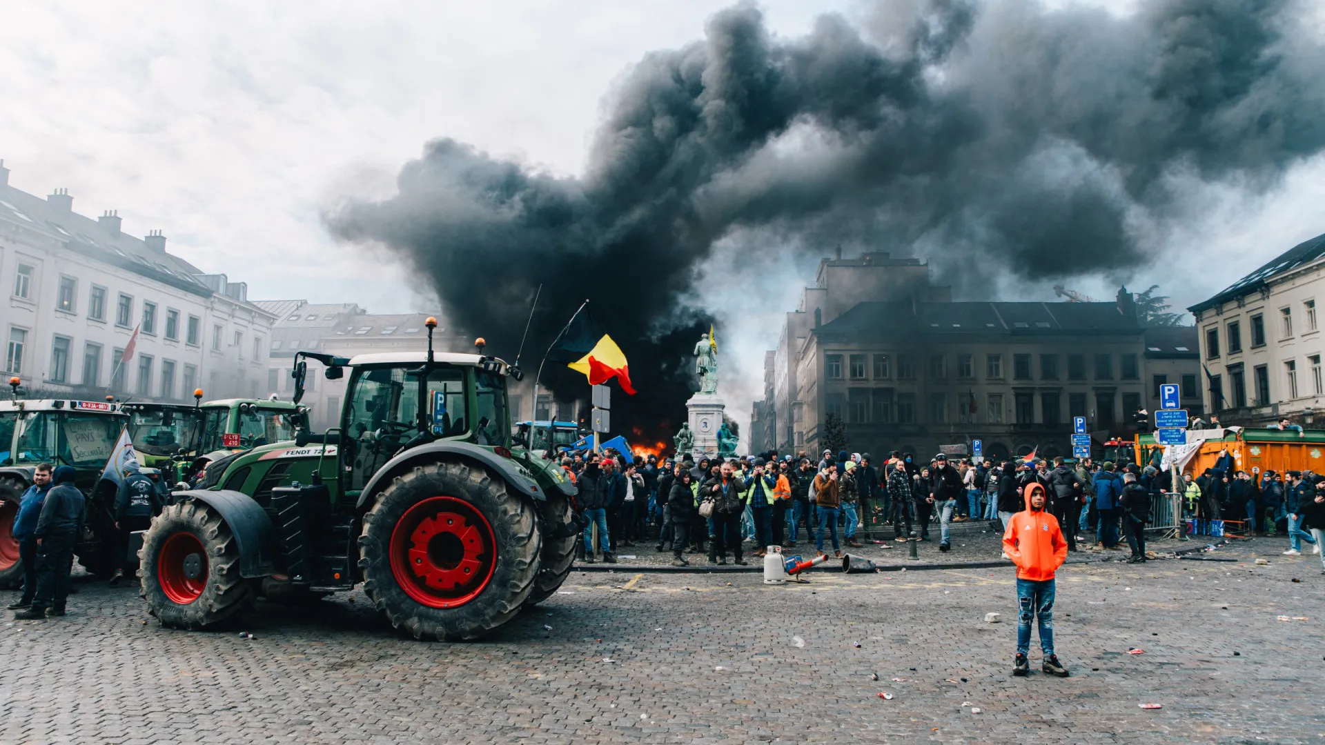 agricultores-bloqueiam-ruas-em-bruxelas-em-protesto-contra-acordo-ue-mercosul