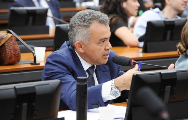 comissao-aprova-ressarcimento-a-cartorios-por-atos-gratuitos-e-moderniza-regras-para-casamento