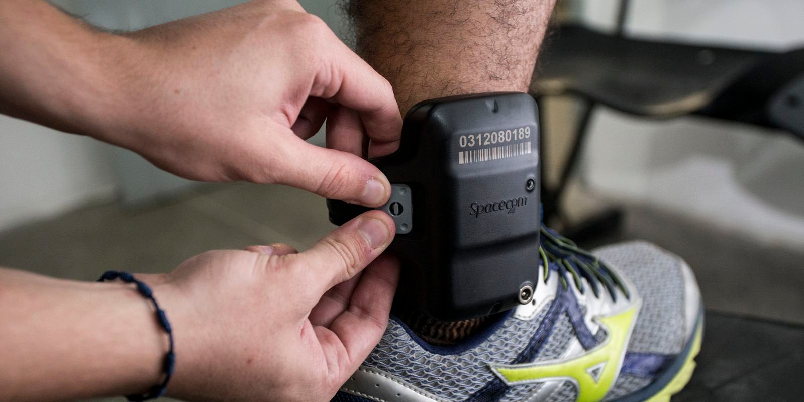 laudo-da-pf-aponta-dano-intencional-em-tornozeleira-de-bolsonaro