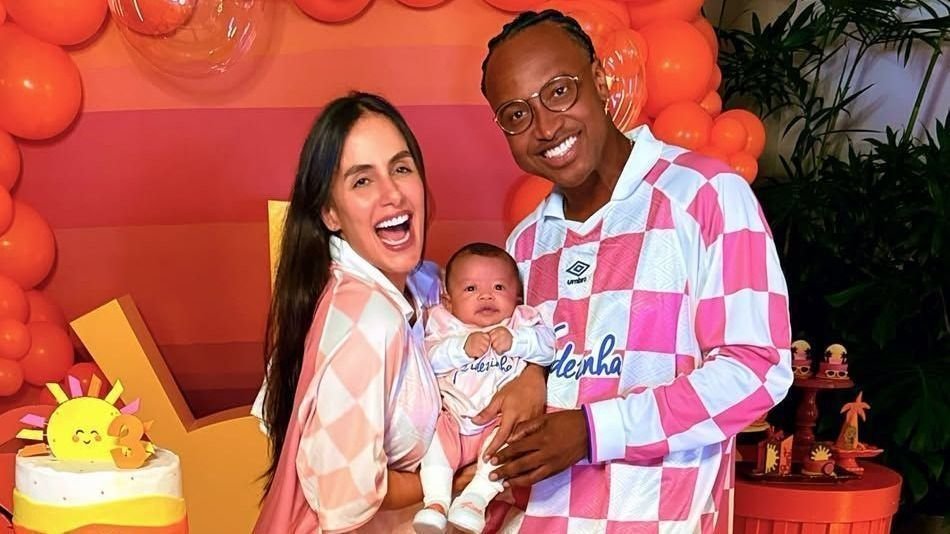 thiaguinho-e-carol-peixinho-mostram-mesversario-tematico-“tardezinha”