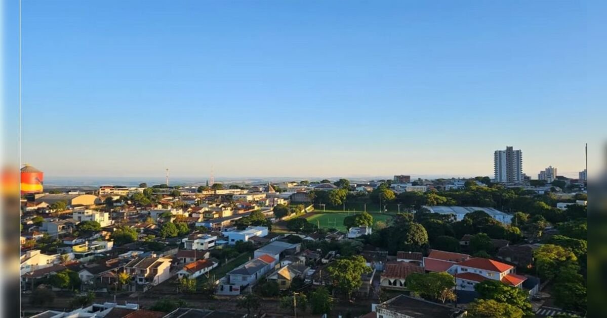 verao-chega-com-calor-e-rajadas-de-vento-em-apucarana-neste-domingo