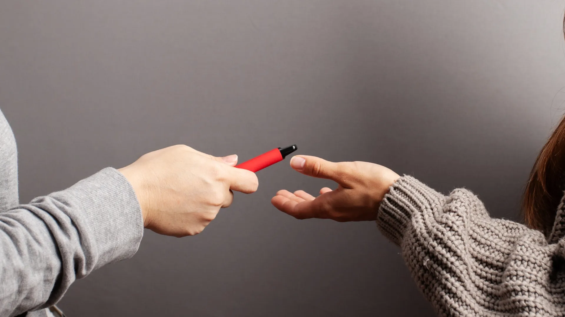 liquidos-dos-vapes-sao-toxicos-mesmo-antes-de-serem-aquecidos,-aponta-pesquisa-brasileira