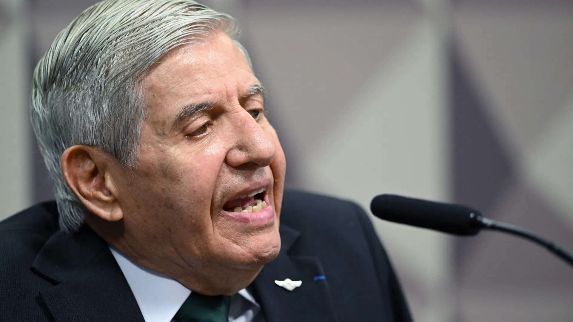 alexandre-de-moraes-concede-prisao-domiciliar-para-augusto-heleno