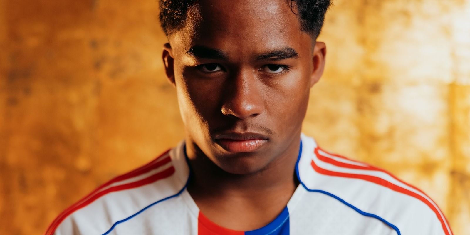 lyon-anuncia-contratacao-por-emprestimo-do-atacante-endrick