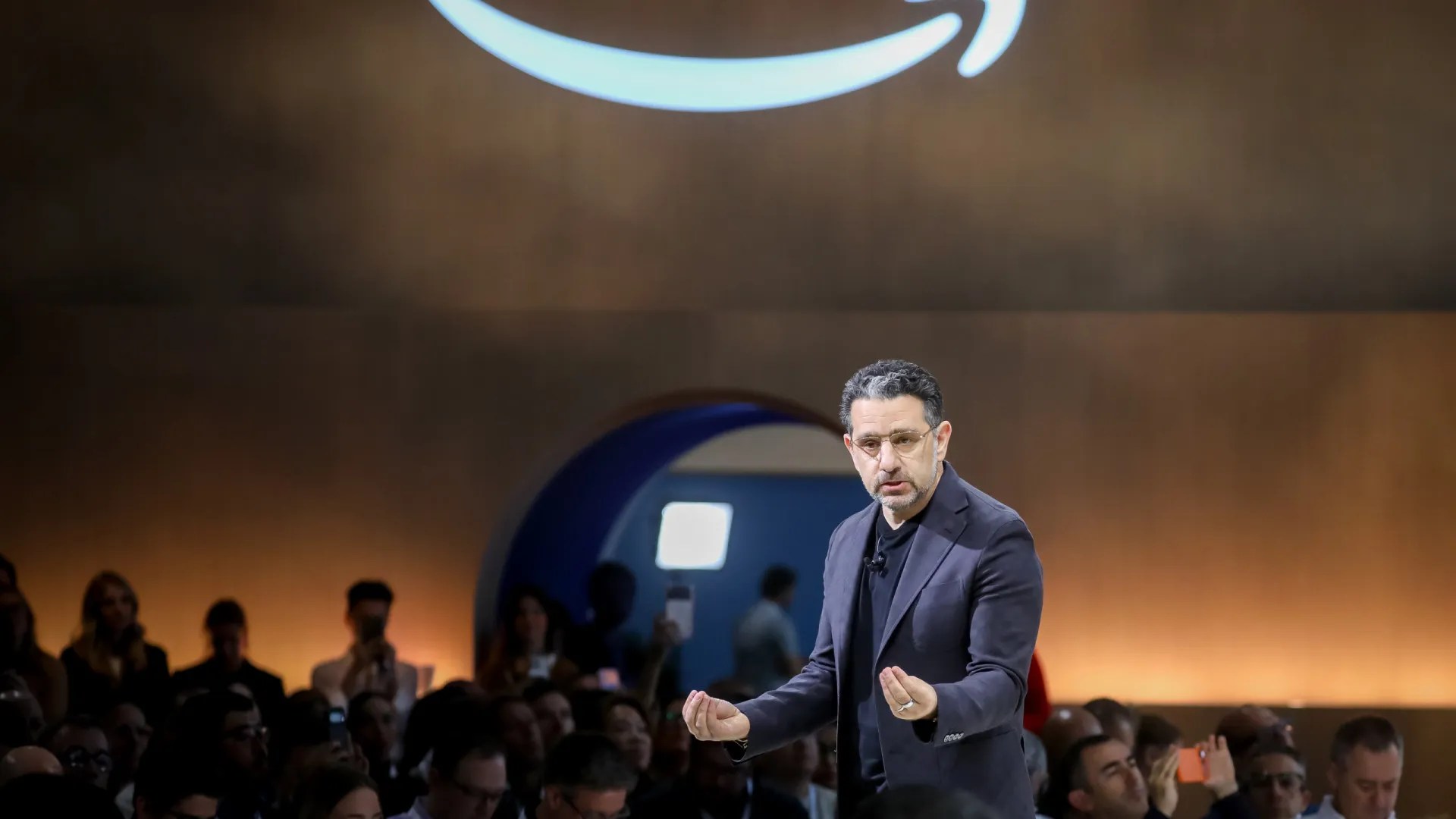 executivo-da-amazon-preve-‘morte’-dos-celulares-e-aplicativos