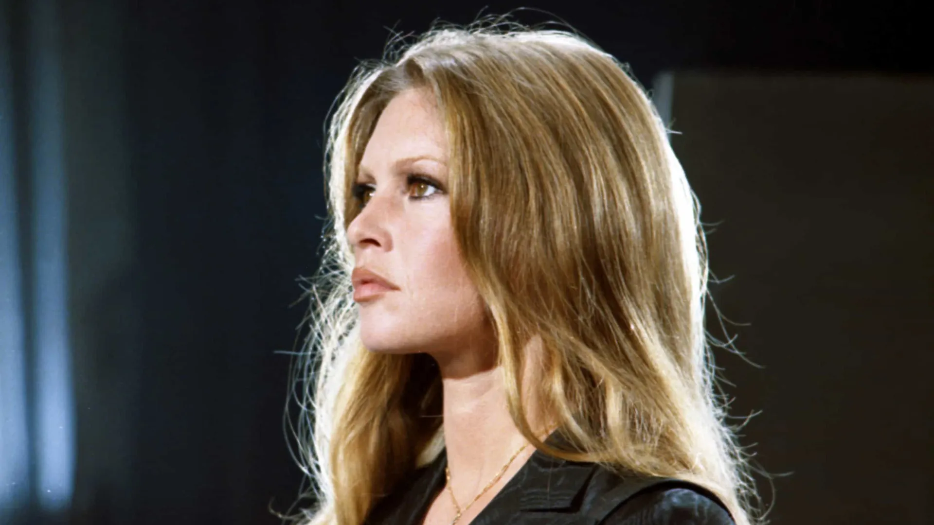 brigitte-bardot-comparou-gravidez-a-tumor-e-manteve-relacao-conturbada-com-filho