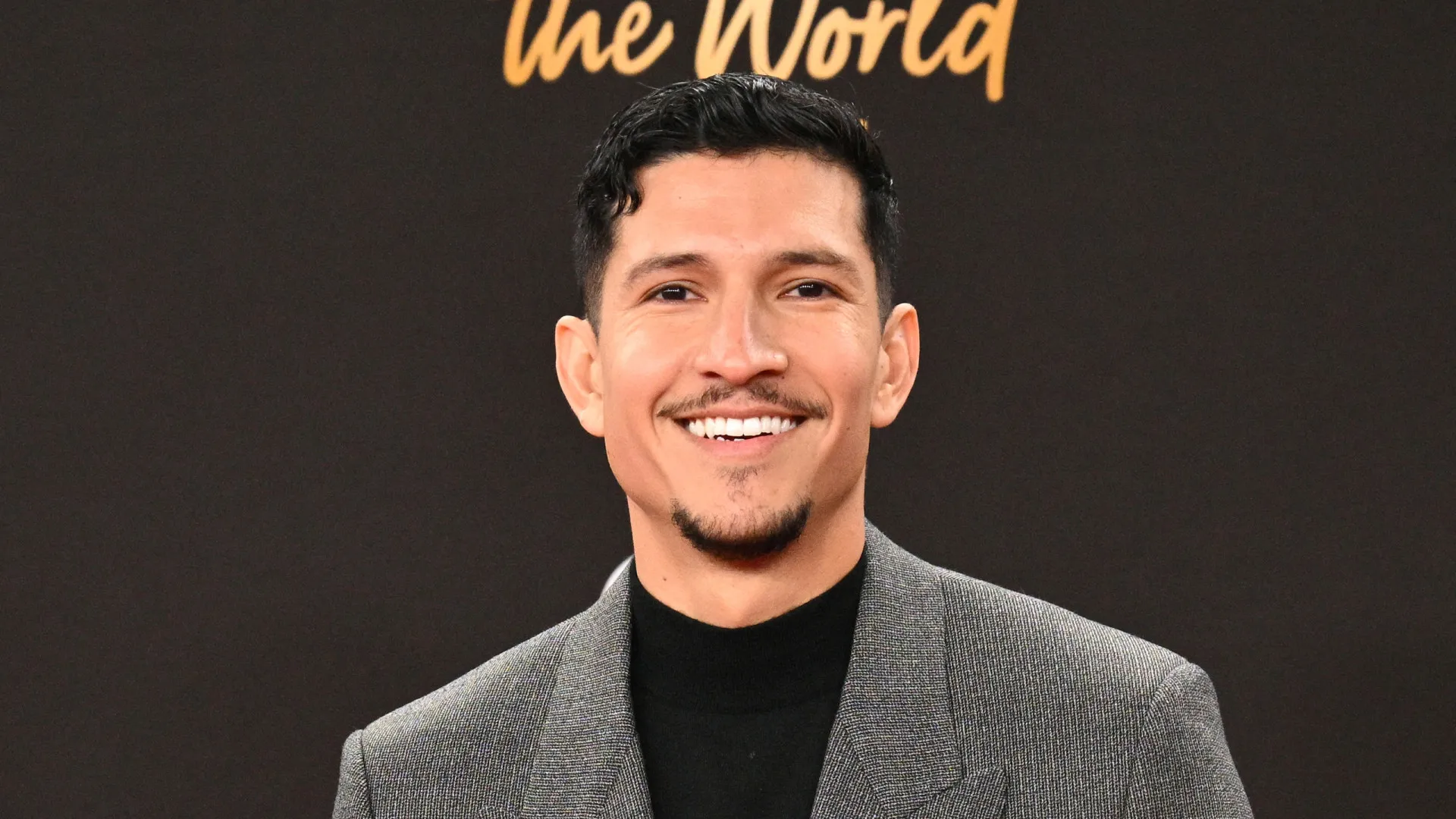 ‘the-last-of-us’-vai-substituir-danny-ramirez-na-terceira-temporada,-afirma-revista