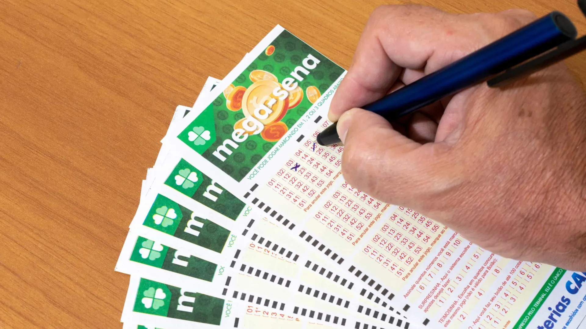 quao-improvavel-e-ganhar-na-mega-da-virada