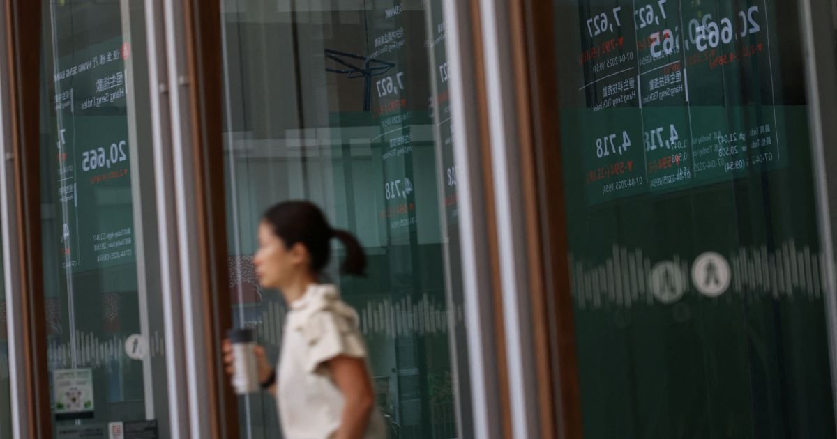 acoes-de-hong-kong-comecam-2026-em-alta-com-avanco-do-setor-de-tecnologia