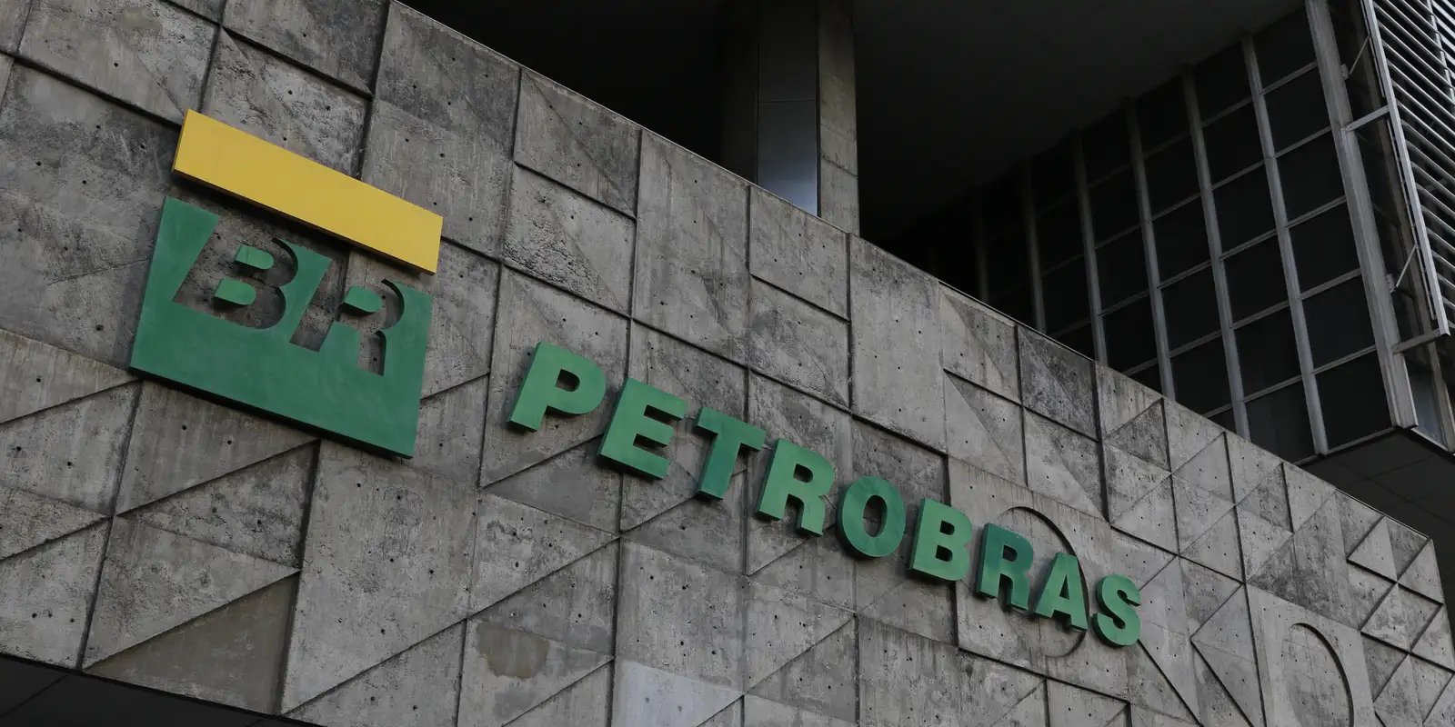 petrobras-inicia-operacao na plataforma-p-78-no campo-de-buzios
